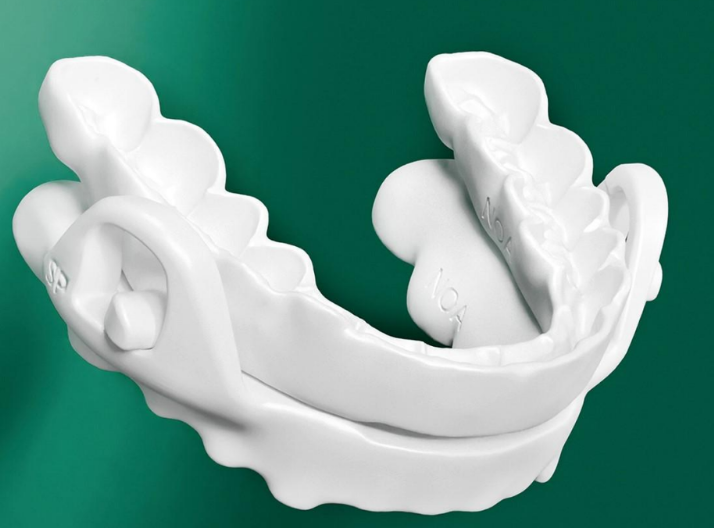 Dispositivo de Avance Mandibular para tratamiento de Apnea del Sueño - Dr. Enrique Amador